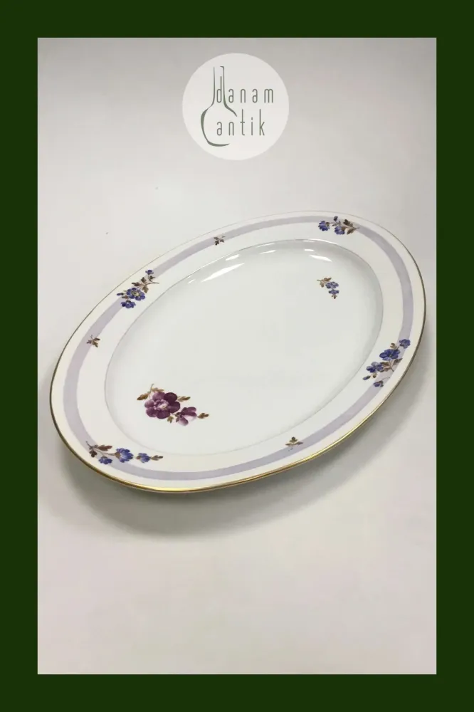 Royal Copenhagen Stel nr. 597 Stort ovalt fad No 9040