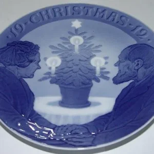 Royal Copenhagen Juleplatte fra 1912 med Engelsk Tekst "Christmas"