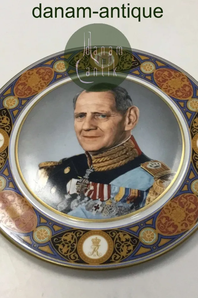 Bing & Grøndahl Platte fra Kongesamlingen, Kong Frederik IX No 11412