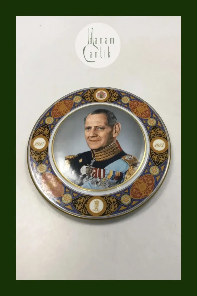 Bing & Grøndahl Platte fra Kongesamlingen, Kong Frederik IX No 11412