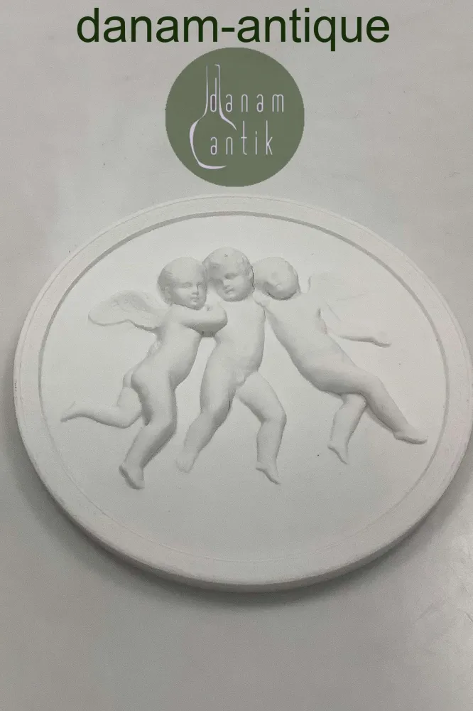 Royal Copenhagen Biscuit Platte Tre Svævende Engle