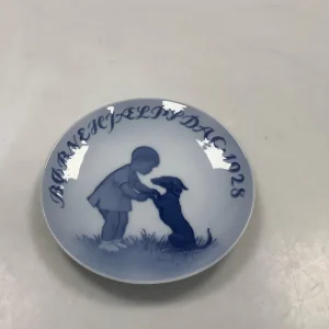 Royal Copenhagen Børnehjælpsdags Platte fra 1928