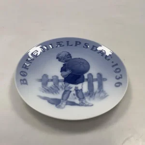 Royal Copenhagen Børnehjælpsdags Platte fra 1936