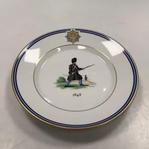 Royal Copenhagen platte uniformer fra Den Kongelige Livgarde 1848