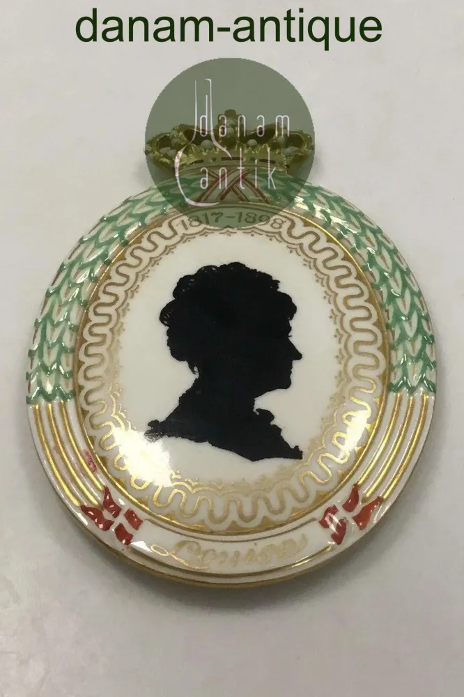 Royal Copenhagen Silhouette Flora Danica Royalty platte Dronning Louise No RC-S2
