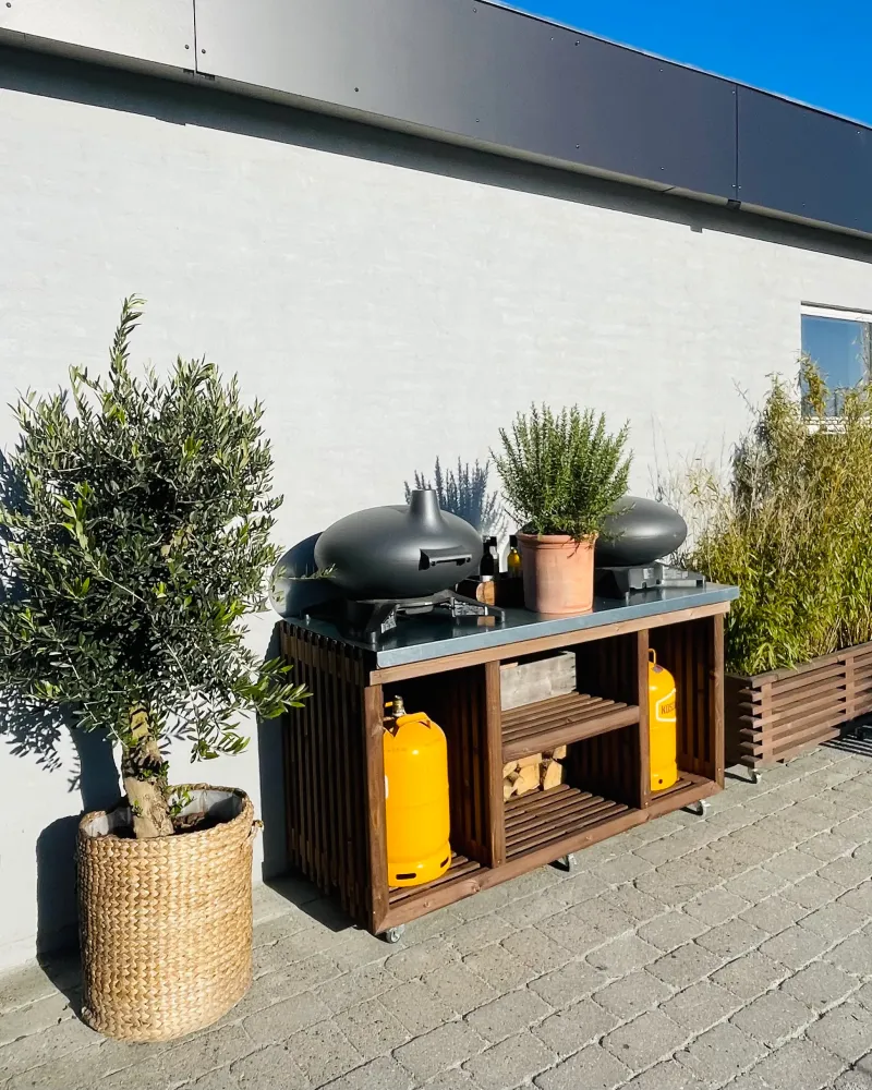 Luksus Grillbord med Paired Gasflaskeskjuler | Brune traller 52