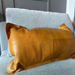 Pude Cognac 35x60cm - Mat cognac