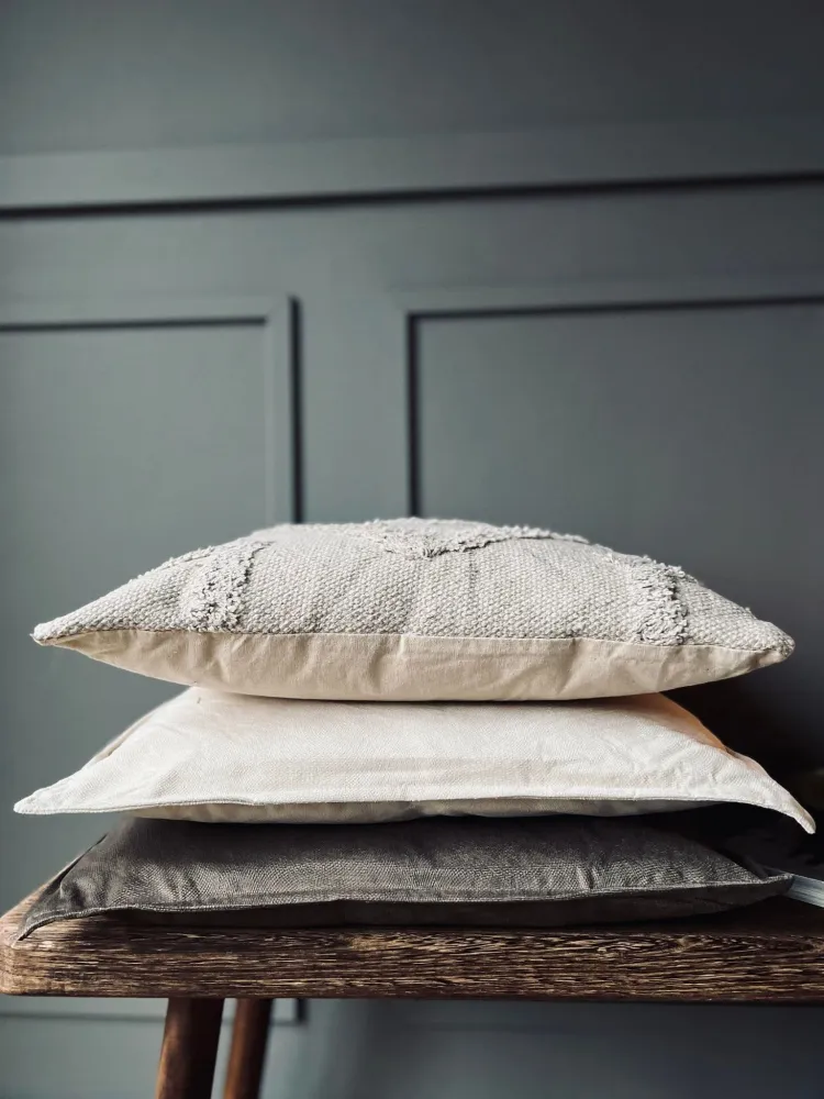 Pude TUFTED 45X45