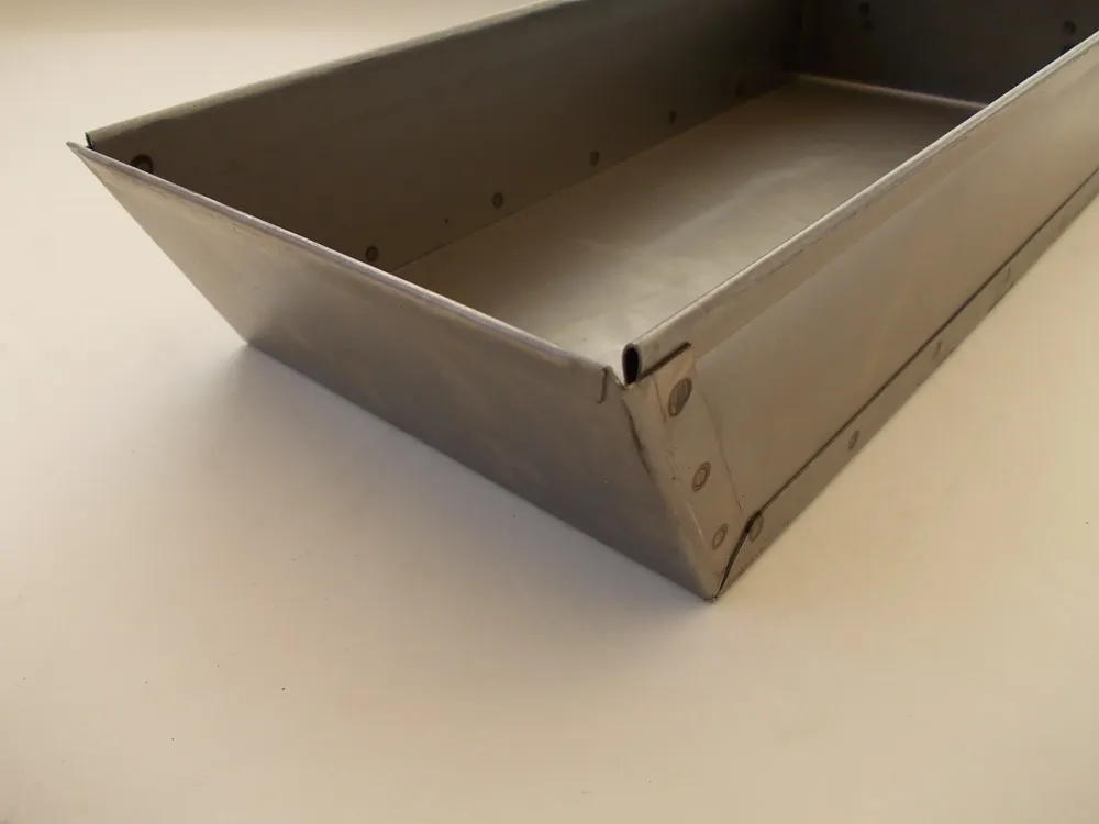 Ash Box 17 x 36 cm/h: 7 cm ashelade asken gryde