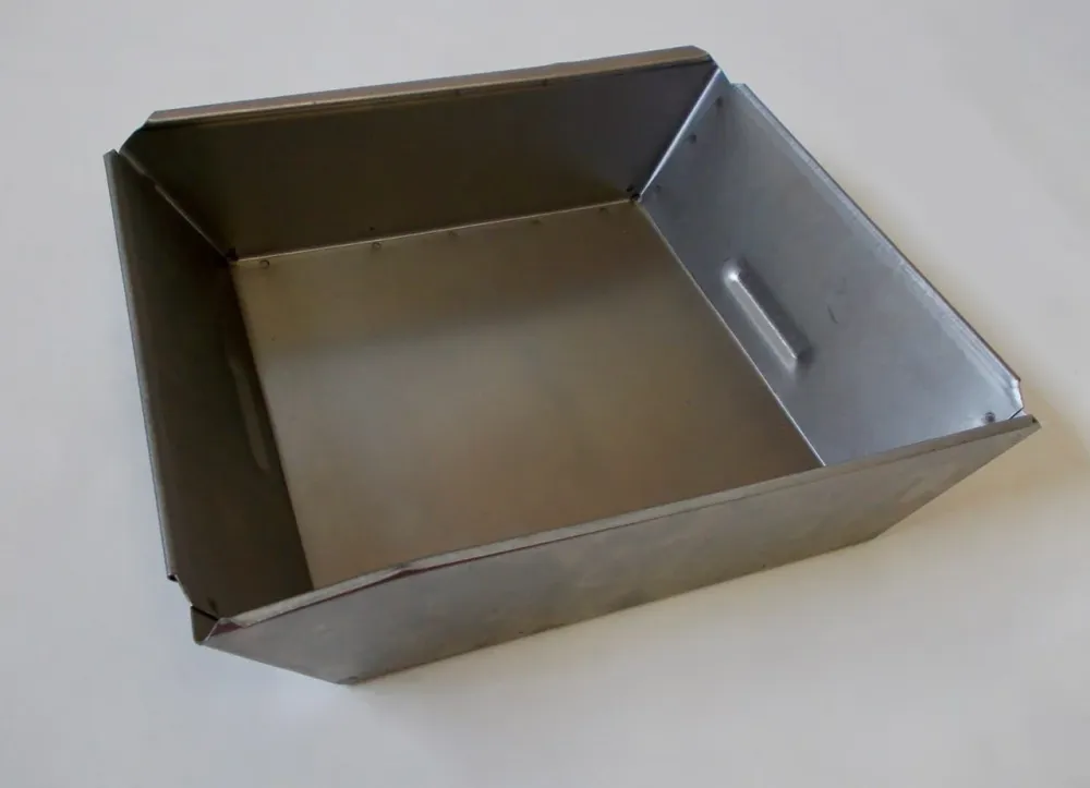 Ash Box 25 x 30 cm/h: 8 cm ashelade askpotte