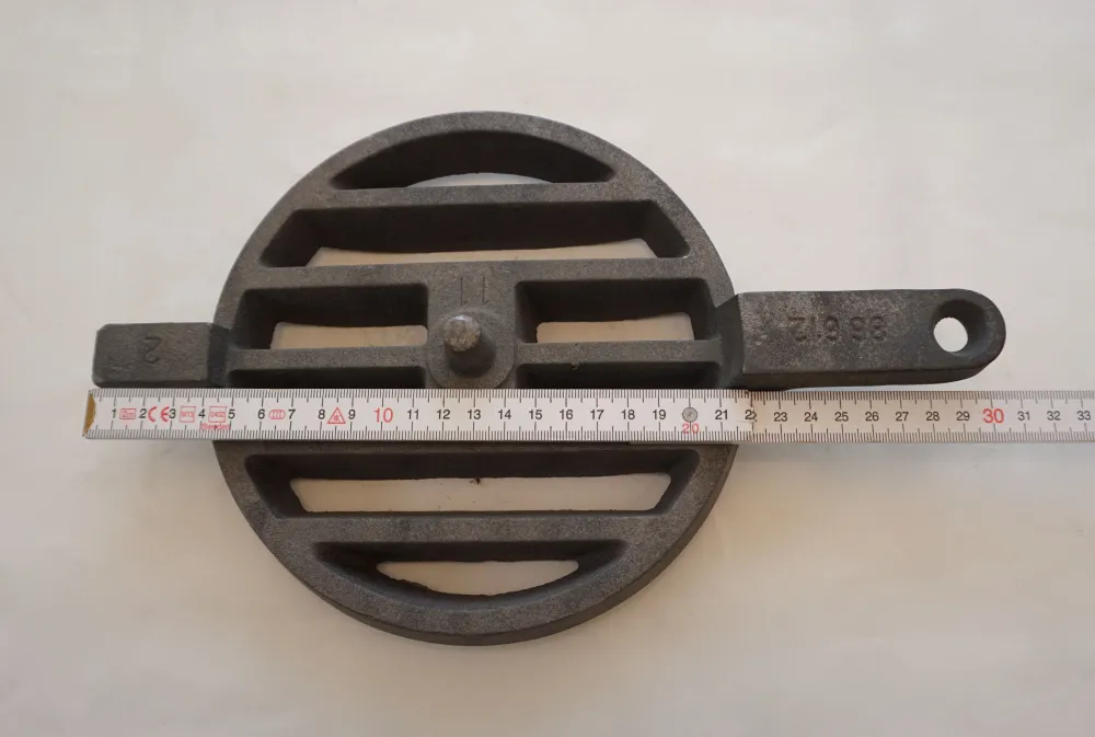 Rüttel rist omkring 19,5 cm støbt rustovnstativ