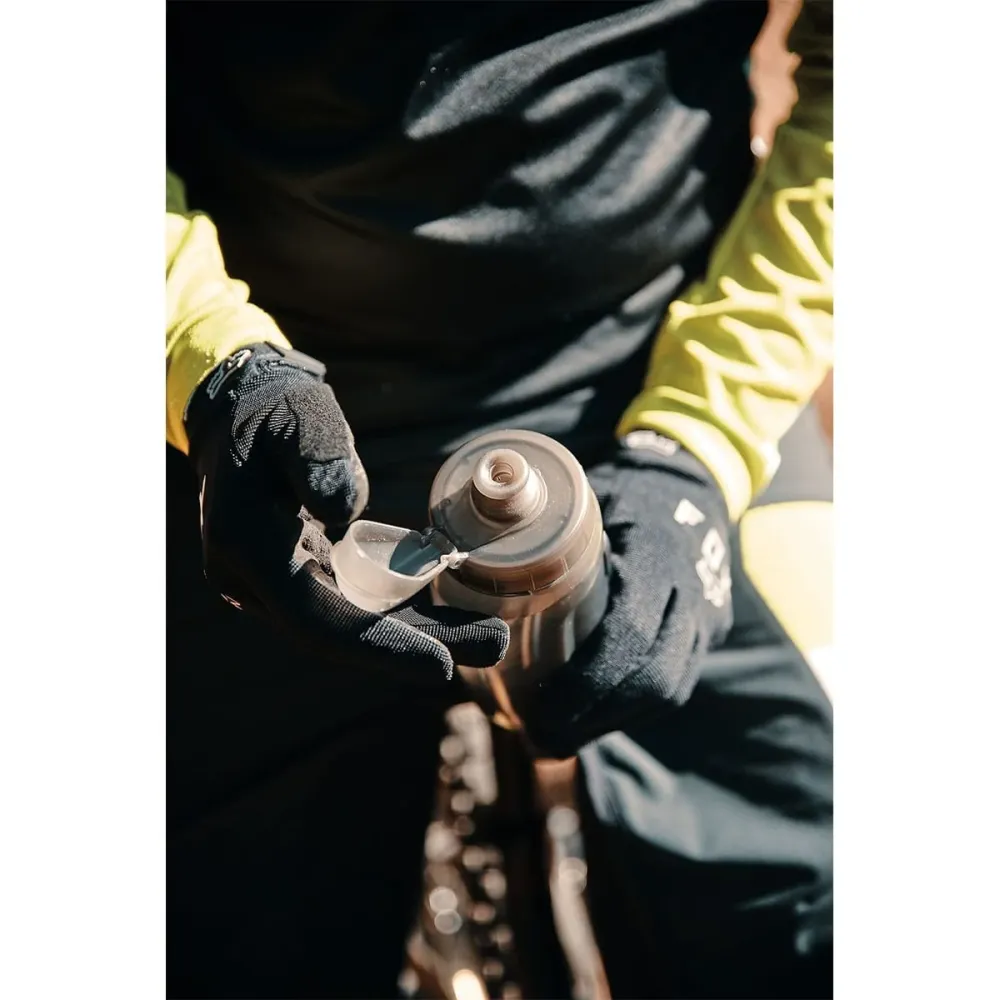 Flaske- og flaskeholdersæt FIDLOCK TWIST BIKE BASE 590 ml røget