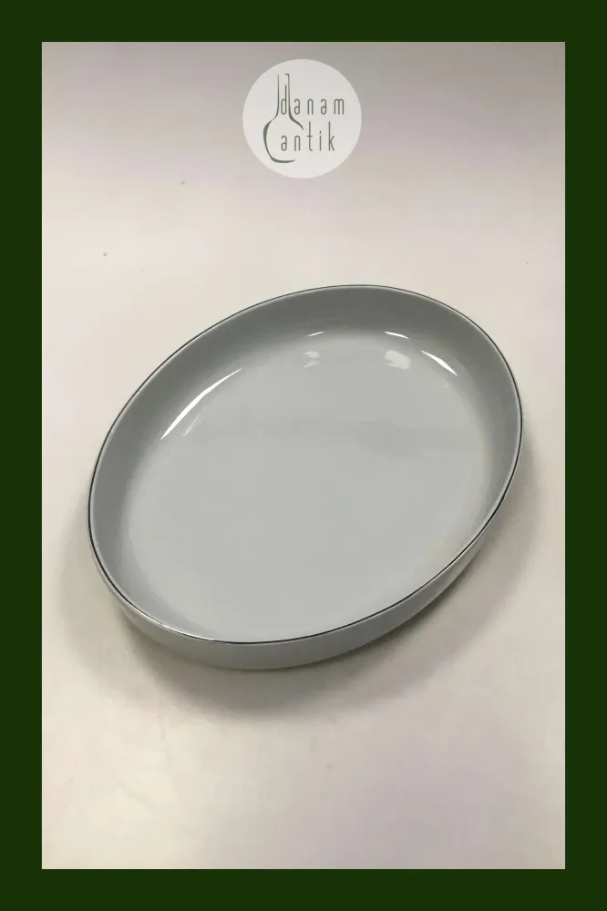 Royal Copenhagen Blåkant Ovalt Fad No 3079