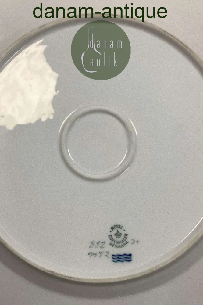 Royal Copenhagen "Dybbøl" Rundt Serveringsfad No. 9582