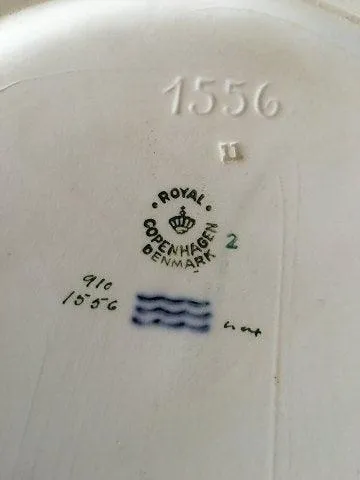 Royal Copenhagen Frijsenborg Ovalt Fad No 1556