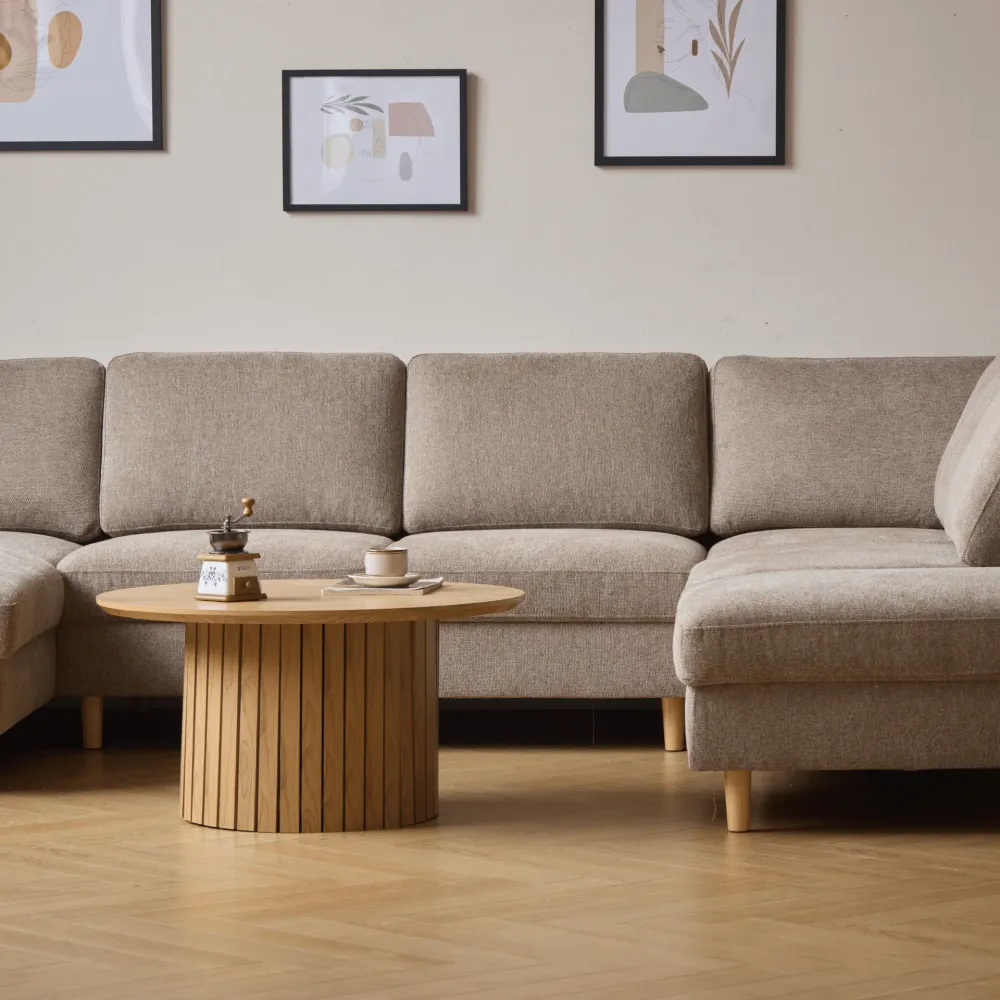 Jennifer venstrevendt u-sofa i sand med chaiselong - L: 300 x D: 208 x H: 82 cm