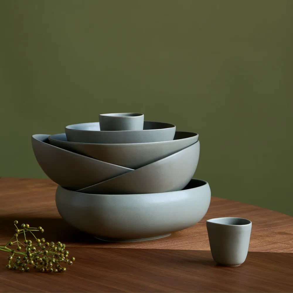 Signature Bowl, Medium - Pale mint