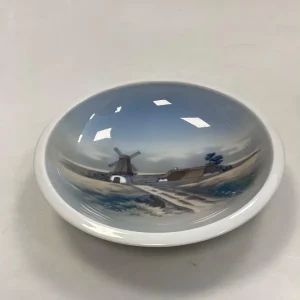 Lyngby Porcelænsskål med Landskabs motiv No 124-3-93