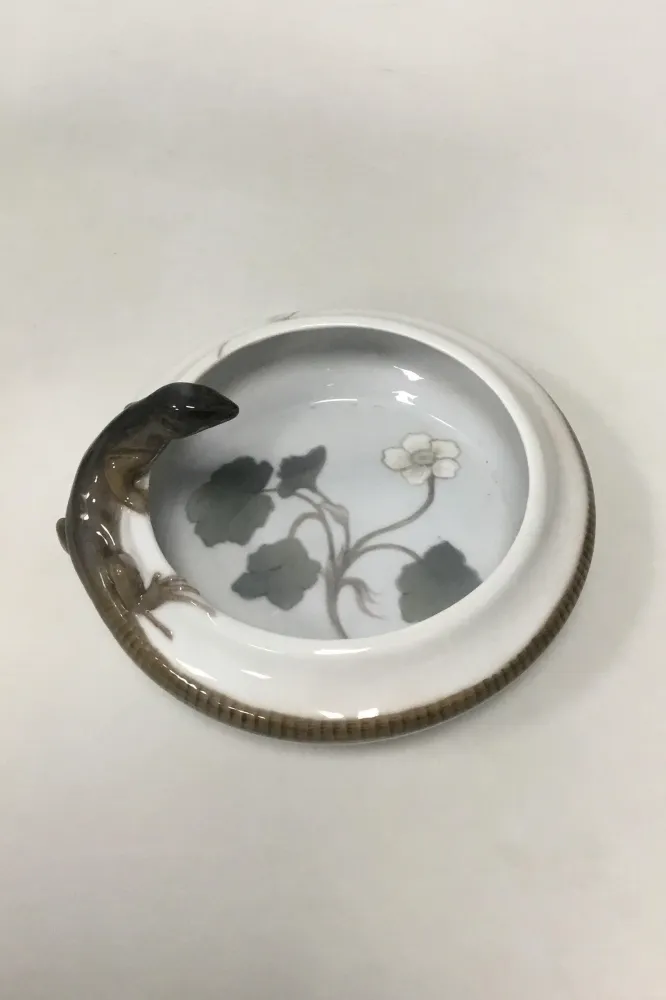 Royal Copenhagen Art Nouveau Skål med firben No 397/25
