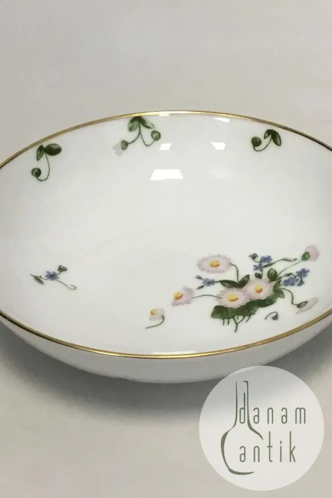 Royal Copenhagen Bellis og Følfod Rund skål
