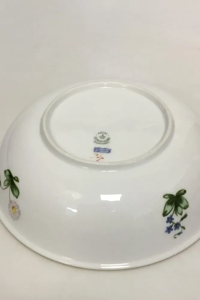 Royal Copenhagen Bellis og Følfod Rund skål