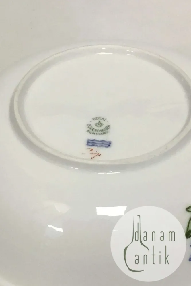 Royal Copenhagen Bellis og Følfod Rund skål