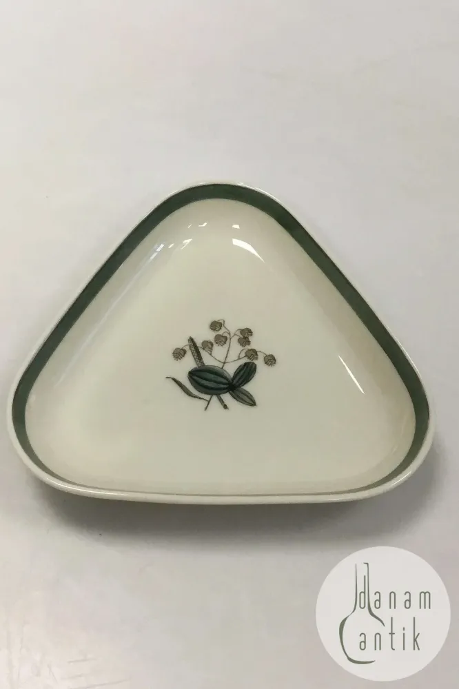 Royal Copenhagen Hjertegræs Lille Trekantet skål No 884/9761
