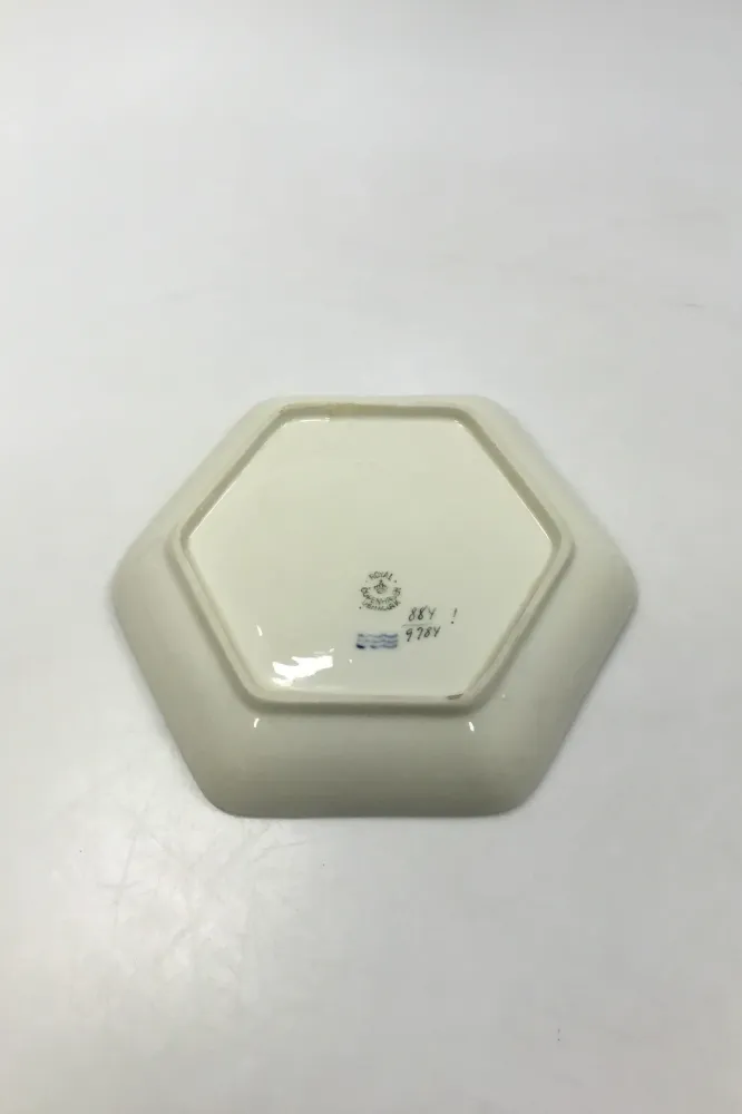 Royal Copenhagen Hjertegræs Sekskantet Sætteskål No 884/9784
