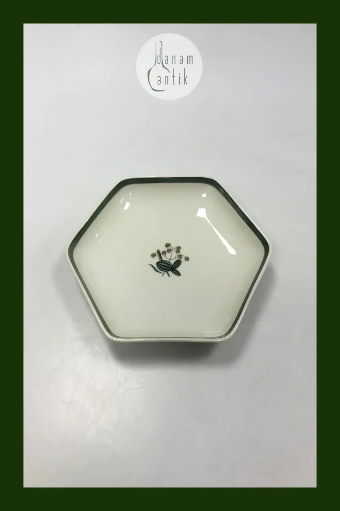 Royal Copenhagen Hjertegræs Sekskantet Sætteskål No 884/9784
