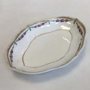 Royal Copenhagen Stel nr. 478 Rosenguirlande med guld Lille Oval Skål No 9025