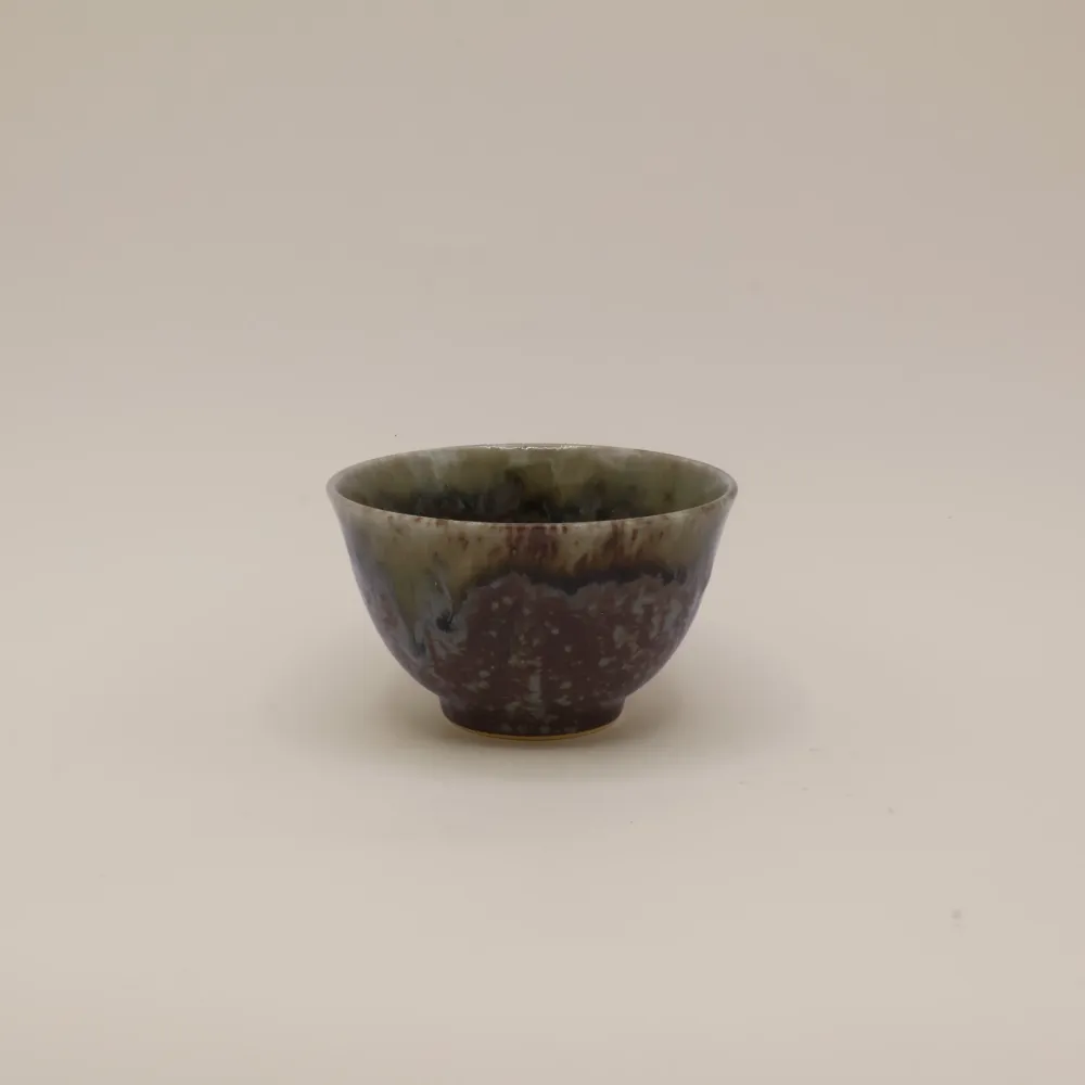 Sencha tekop med grøn og brun glasur