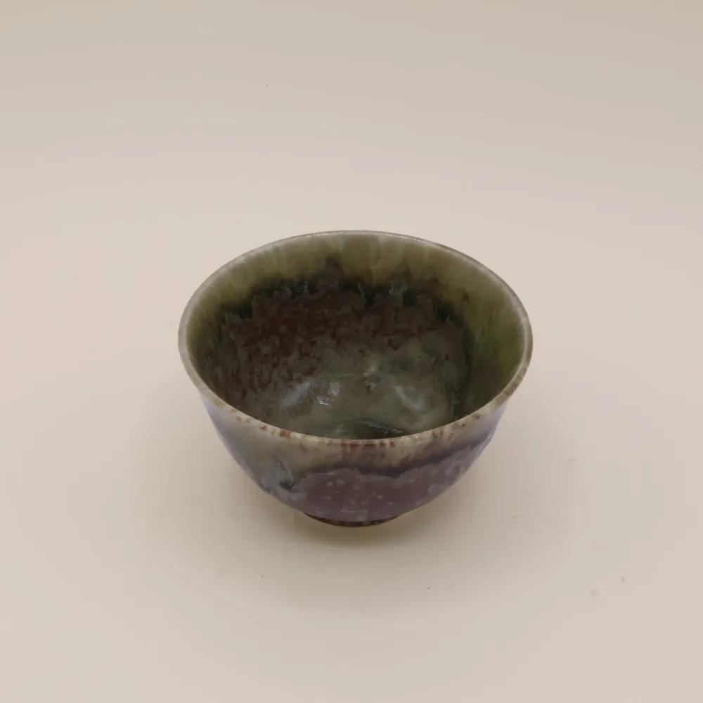 Sencha tekop med grøn og brun glasur