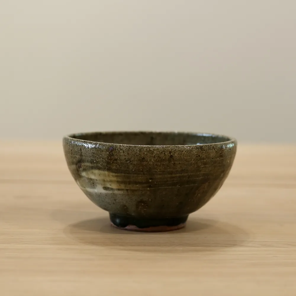 Kōyō skål med grøn glasur