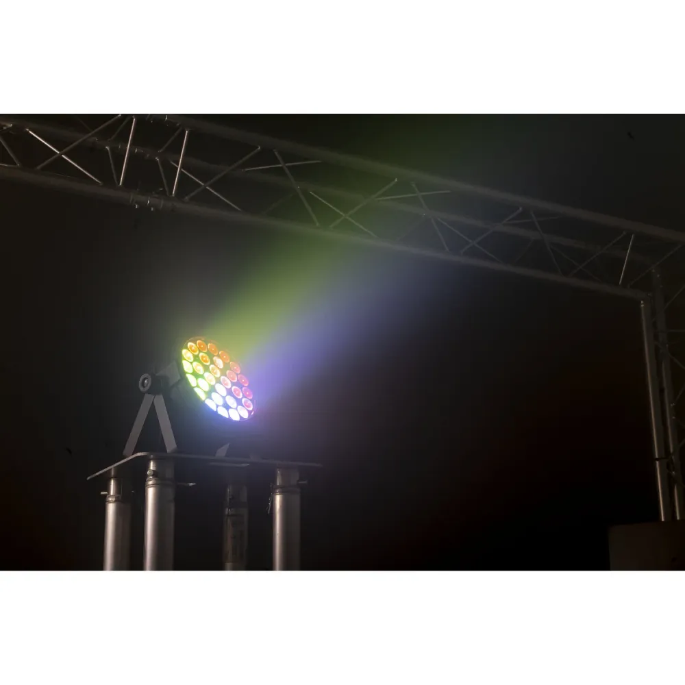 AFX RGBW Led Par m. Zoom (28x10W)