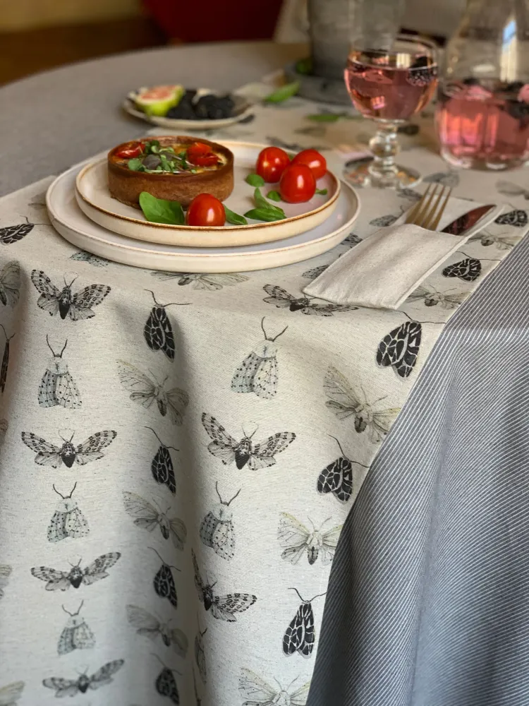 Bordløber i genbrugsbomuld, printet, Nord Wings kollektion 140x40cm