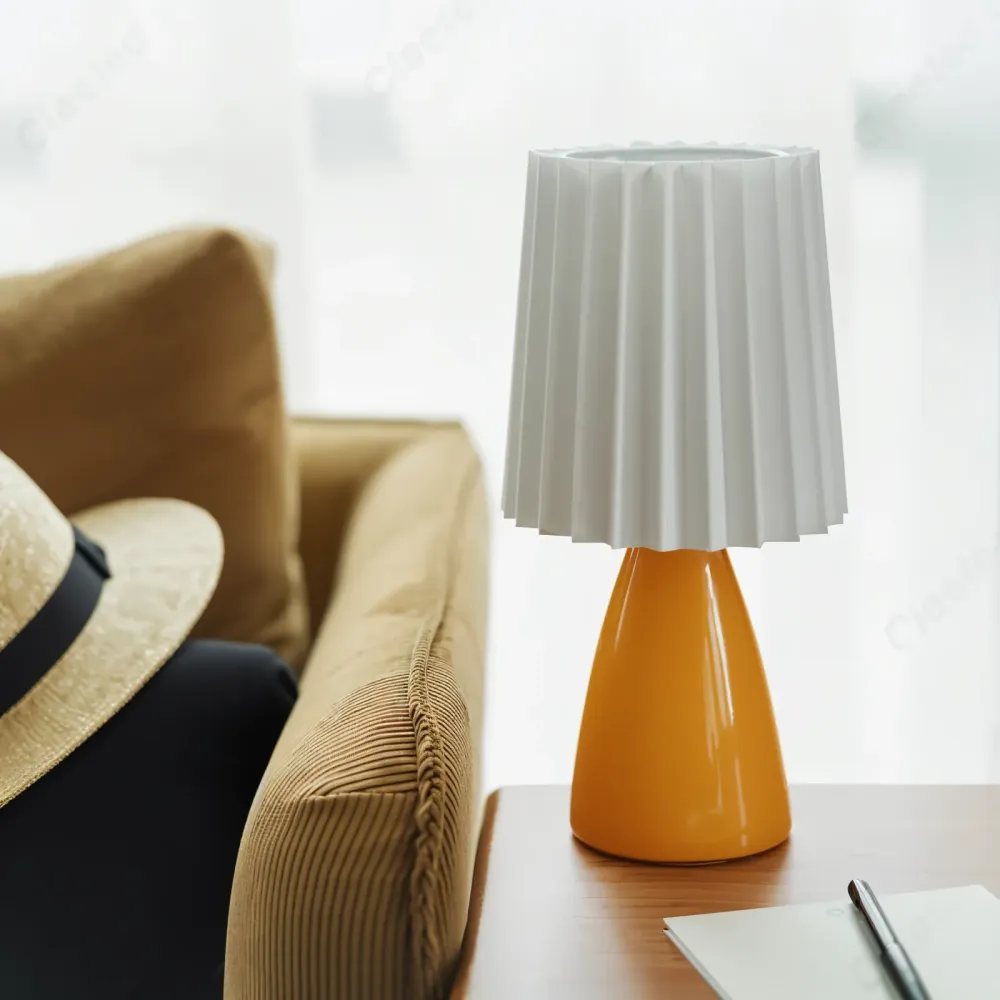 Elegant Tempered Glass Conepleated bordlampe - led keramisk milkshake skrivebordslampe Orange
