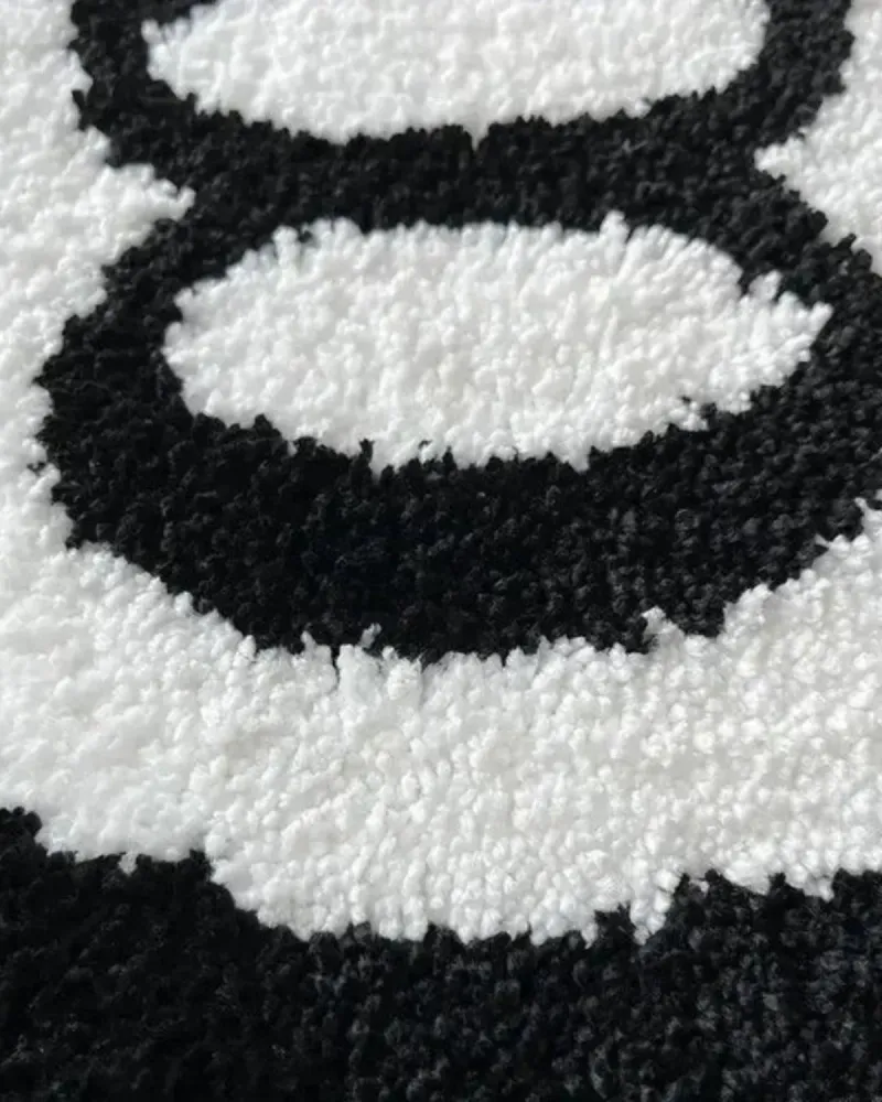 Noire Eight Rug