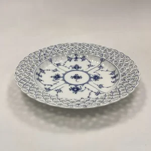 Royal Copenhagen Musselmalet Helblonde med gennembrudt kant Flad Tallerken No. 1/1098