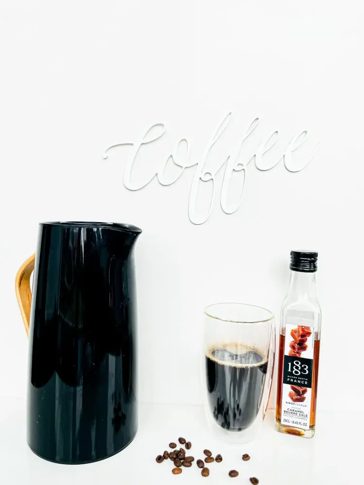 Kaffe skilt - Coffee uden bønner - 28x15 cm Hvid