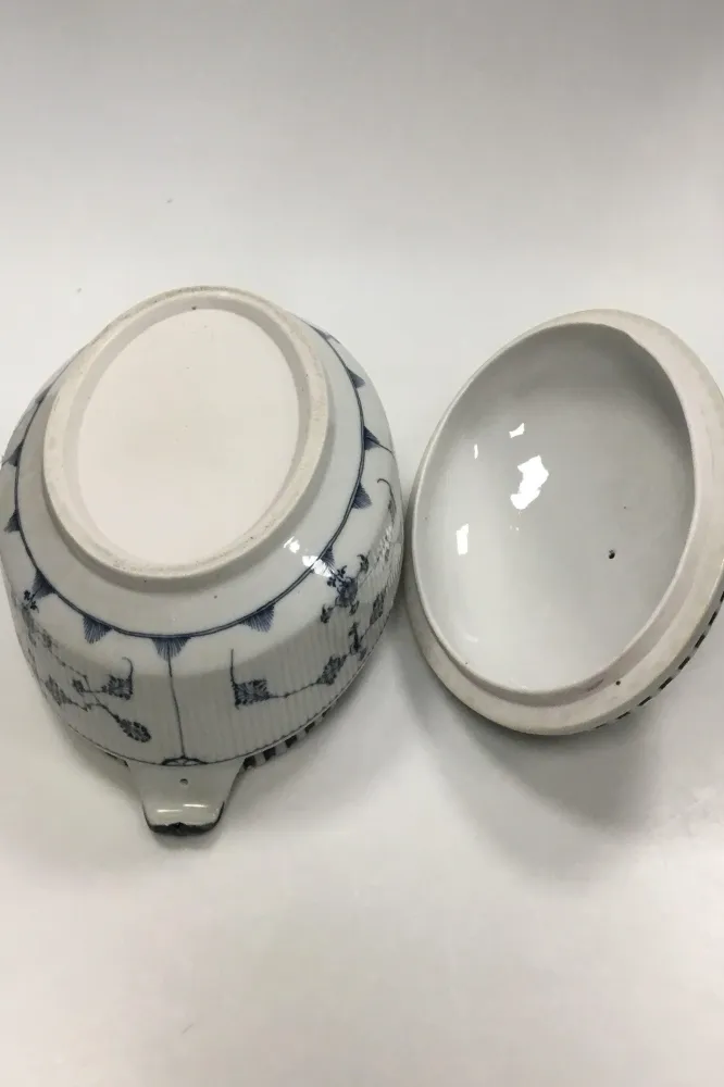 Royal Copenhagen Antik Musselmalet Oval Terrin
