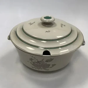 Royal Copenhagen Asmild Suppeterrin No. 9576