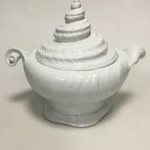 Royal Copenhagen Hvid Konkylie Terrin No 14180
