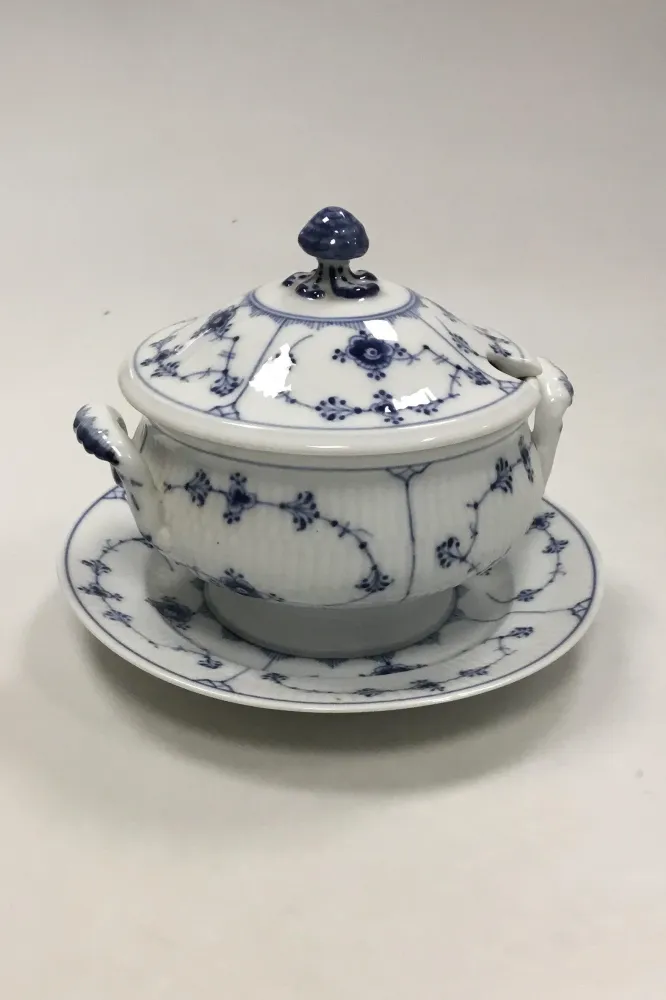 Royal Copenhagen Musselmalet Riflet Lille rund terrin No 205 N2