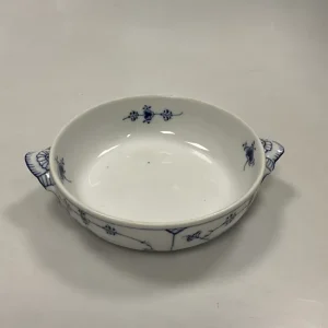 Royal Copenhagen Musselmalet Riflet Rundt Terrin No. 309 uden låg