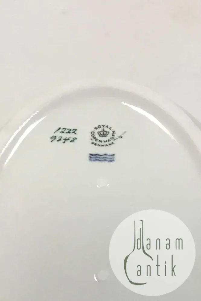 Royal Copenhagen Stel Nr. 1222 Oval Terrin uden låg No 9348
