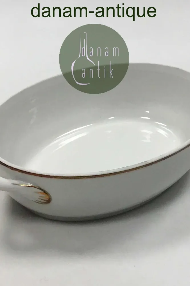 Royal Copenhagen Stel Nr. 1222 Oval Terrin uden låg No 9348