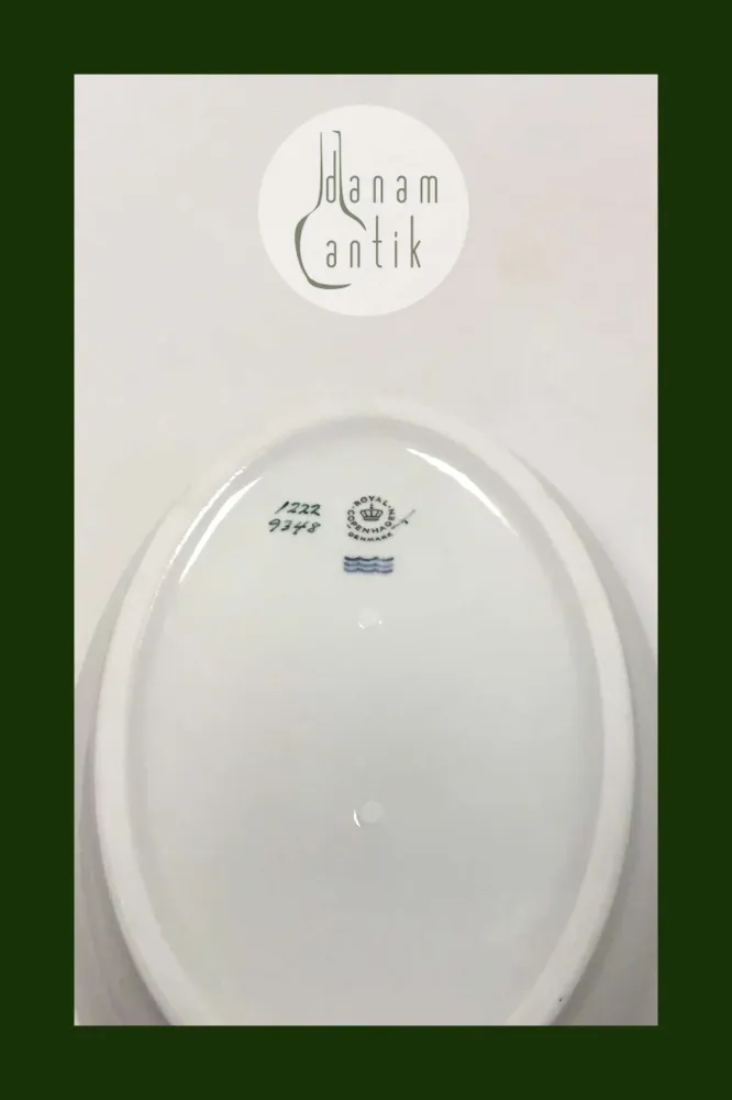 Royal Copenhagen Stel Nr. 1222 Oval Terrin uden låg No 9348