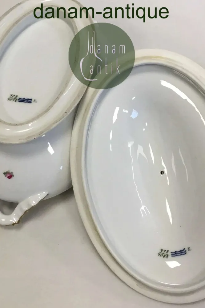 Royal Copenhagen Stel nr. 478 Rosenguirlande med guld Oval terrin No 9058
