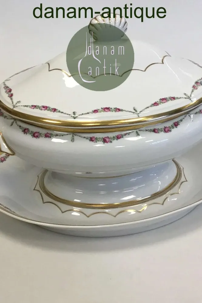 Royal Copenhagen Stel nr. 478 Rosenguirlande med guld Stor terrin No 9056