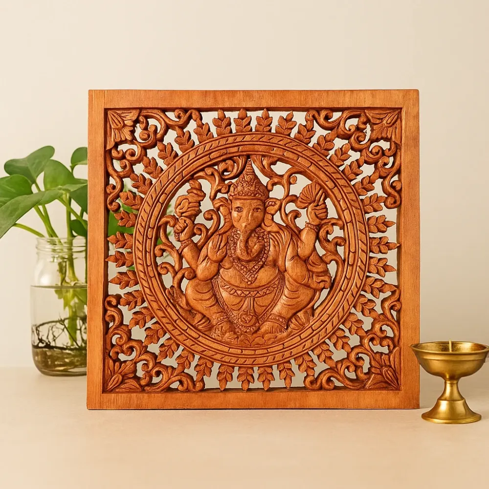 Ganesha vægpanel træ 40x40 cm